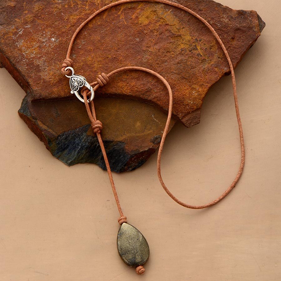 Chokers Women Pyrite Leather Short Y Necklace Fashion Statement Men Punk Necklaces Jewelry