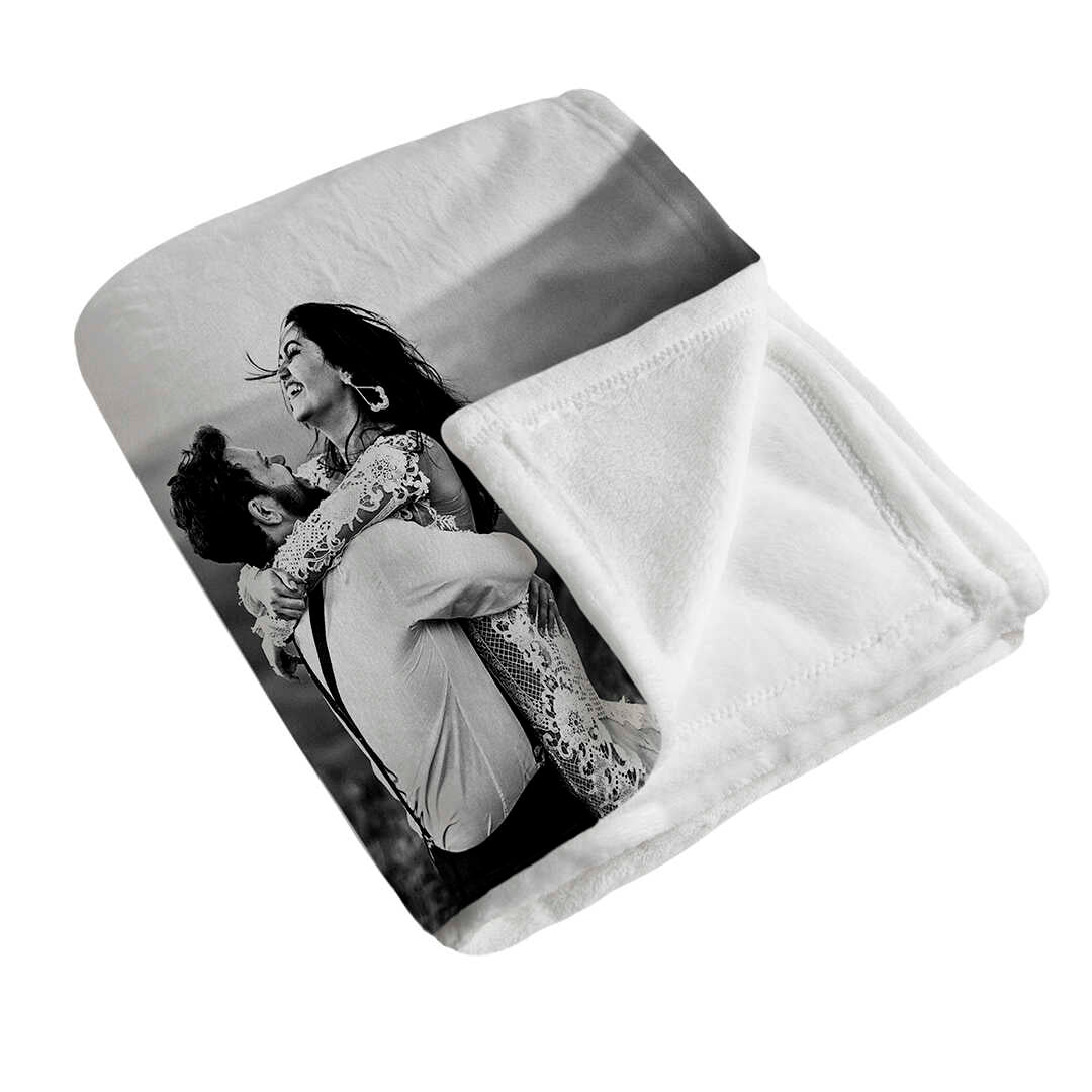 Plush Fleece Blanket - Love Paw Heart img 3