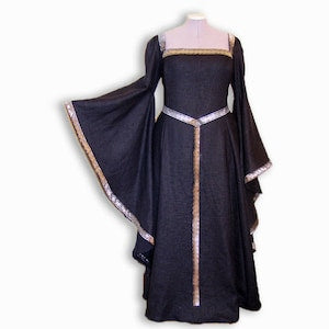 Medieval Dress, Fantasy Gown, Medieval Renaissance Dress, Medieval Wedding Dress, Sansa Cosplay Gown, Renaissance Fair, Fantasy Dress