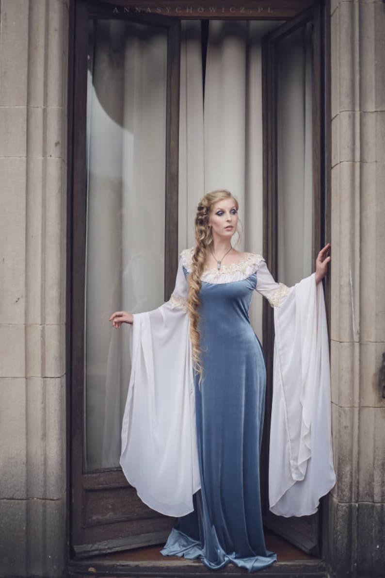Elven Wedding Dress, Fairy Wedding Dress, Elven Bride Dress, Fairy Gowns for Women, Elven Fantasy Dress, Elven Gown, Boho Wedding Dress