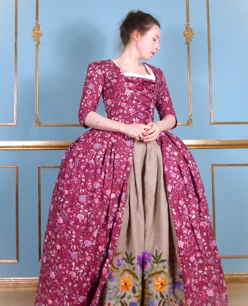 Robe A La Polonaise 18th Century Women&#39;s Cotton Pattern Over Dress, Historical Ladies Costume