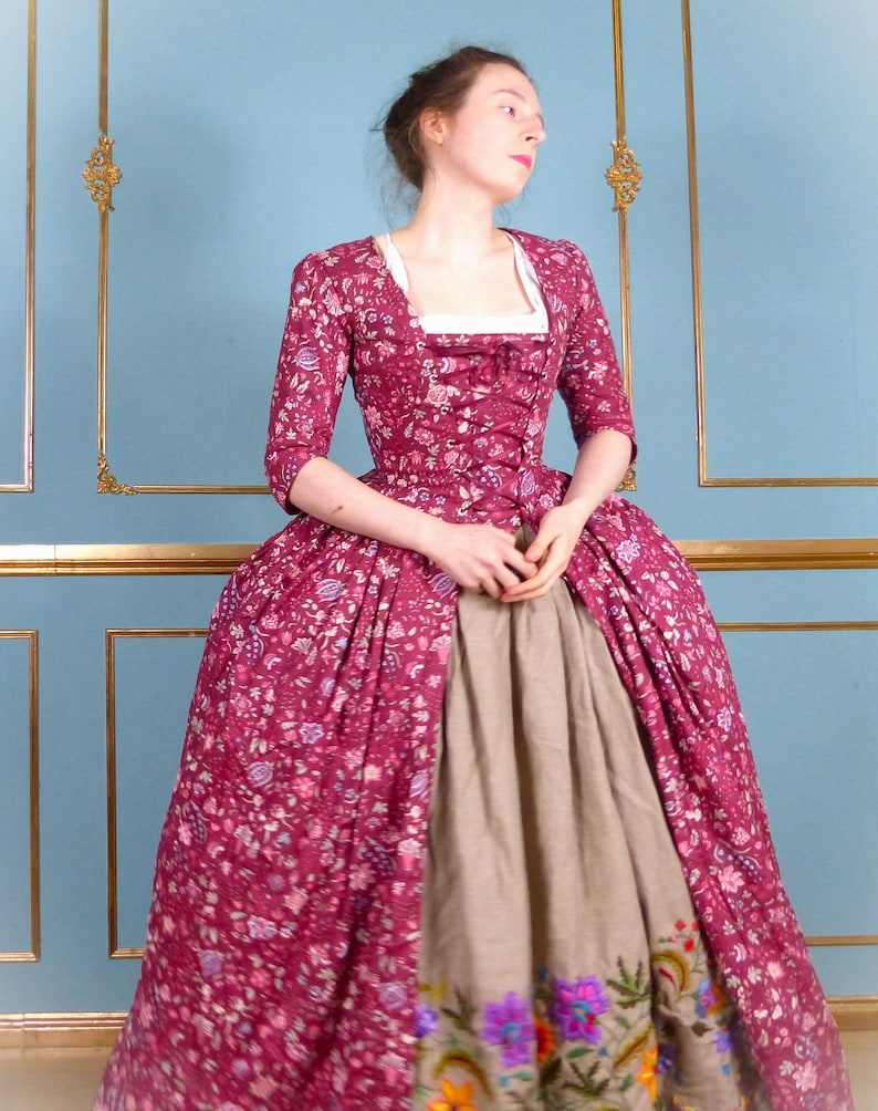 Robe A La Polonaise 18th Century Women&#39;s Cotton Pattern Over Dress, Historical Ladies Costume